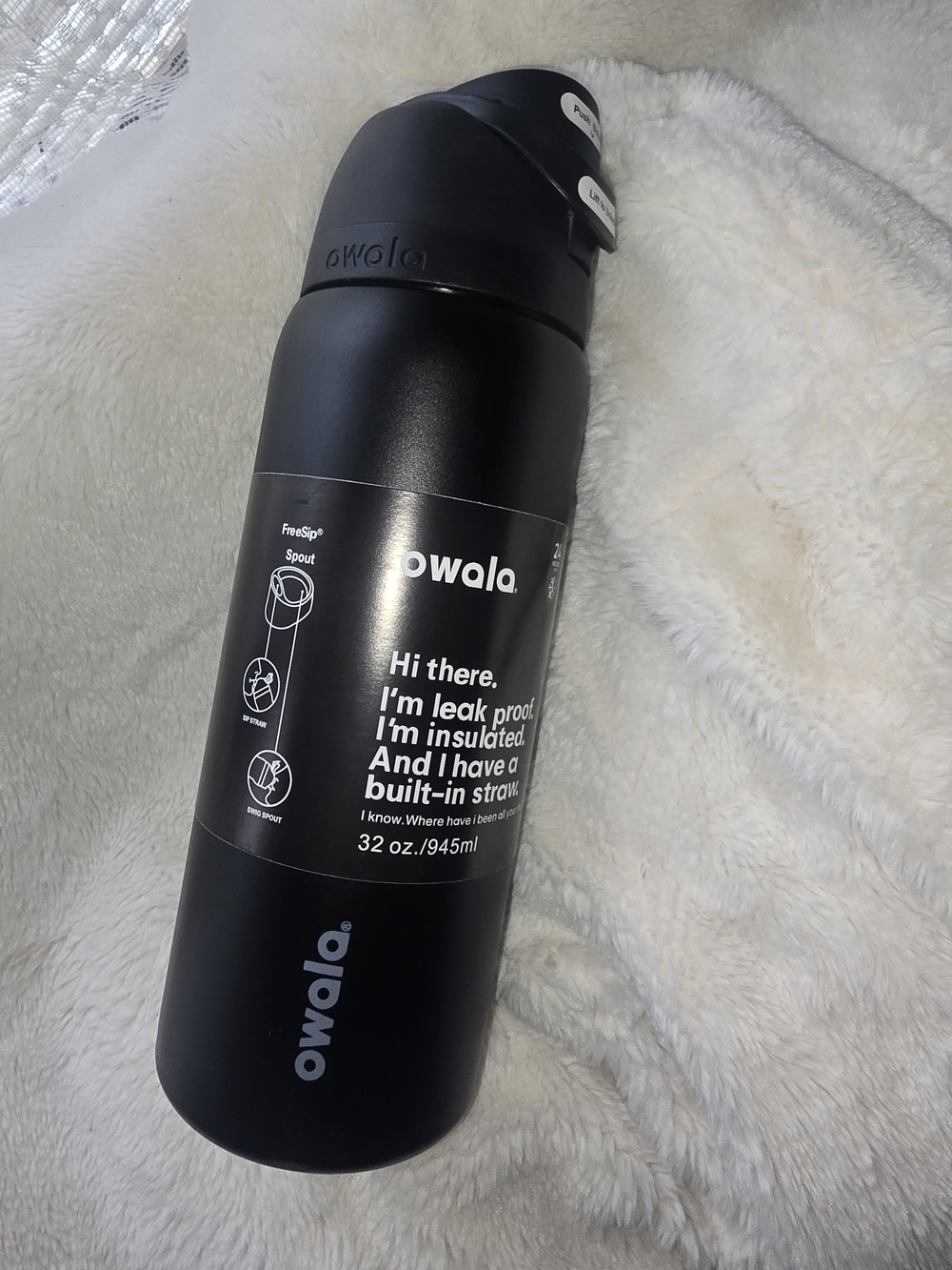 Owala 32oz Black Insulated Water Bottle with Built-In Straw